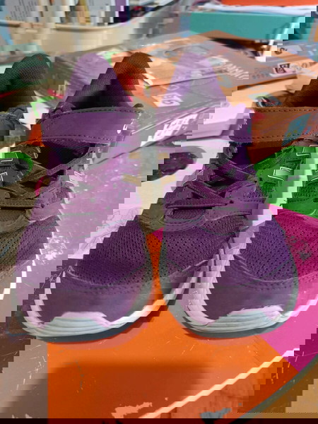 αθλητικά παιδικά ASICS,νούμερο 31.5