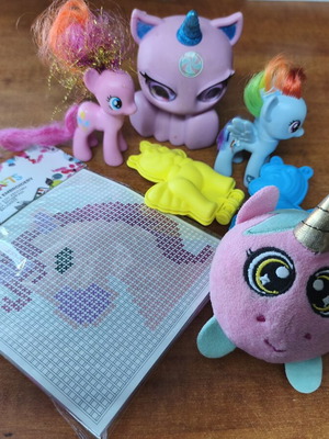 My Little Pony figures, set of 4