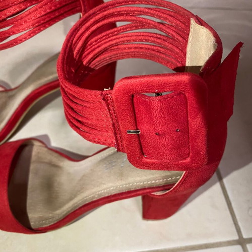 Red sandals like new, size 40, 10cm heel