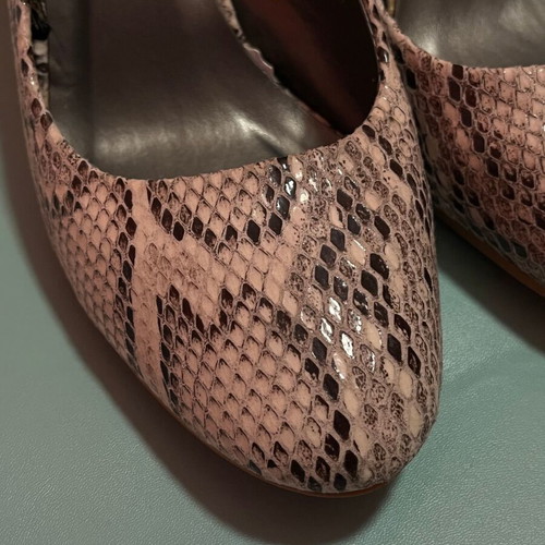 Snake Print Pumps size 39, like new, white and grey