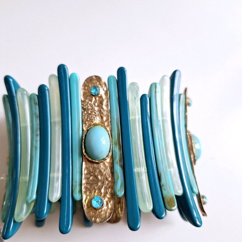 Earrings with bracelets like new, blue and green