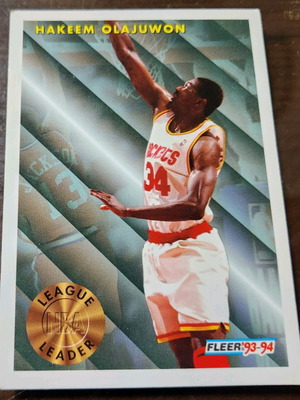 Fleer 1993-94 #225 Hakeem Olajuwon card used