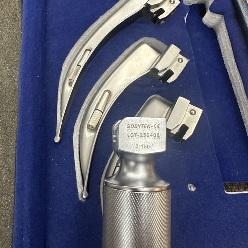 Sobytеk laryngoscope set with 3 Macintosh blades used