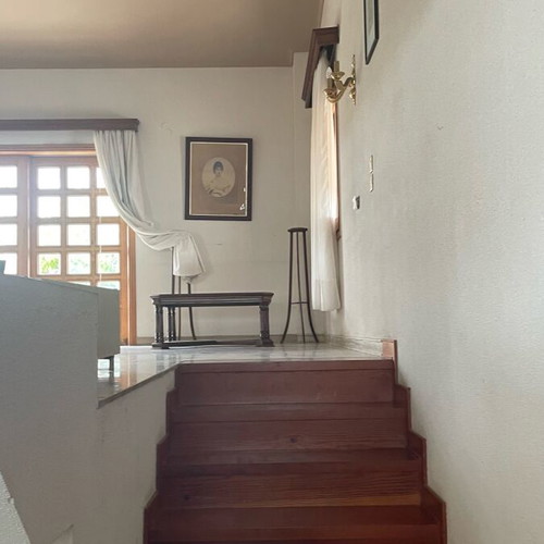 Μονοκατοικία δύο ορόφων 290 τμ με θέα και κήπο στο Περιγιάλι Κορινθίας