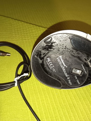 Evoluent VerticalMouse 4 wired ergonomic mouse, right-handed