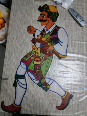 Veligekas shadow theater figure new, height about 1 meter
