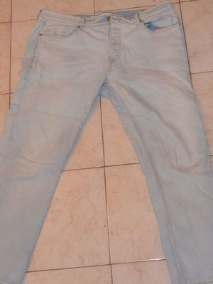 Classic blue jean με σκισίματα μεταχειρισμένο, μέγεθος M