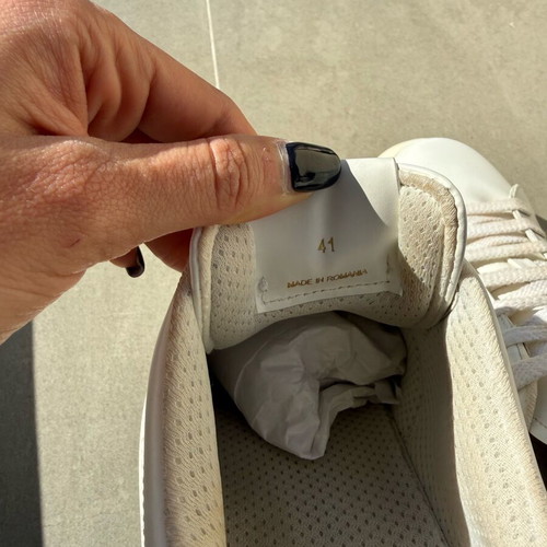 Red Valentino RED(V) sneakers like new, white with pink details size 41
