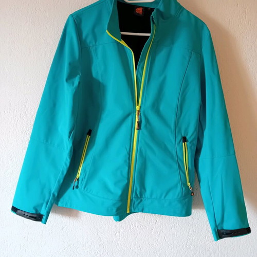 Iguana sports jacket almost like new, size M