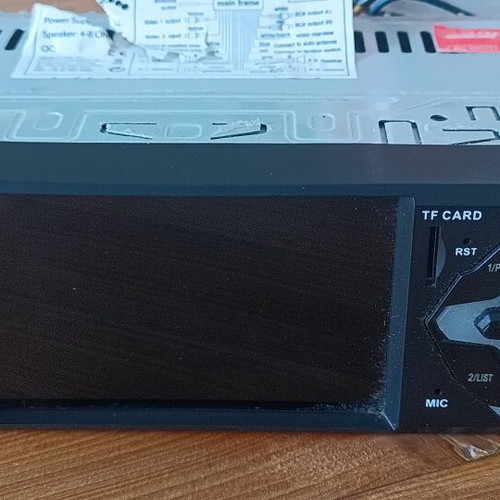 Car radio like new with 4.1 inch TFT LCD and Bluetooth