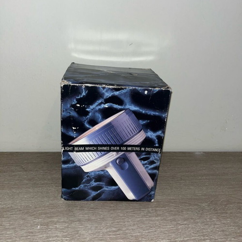Large flashlight new in box with 100m lighting range