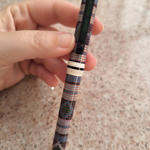 Daniel Hechter pen new