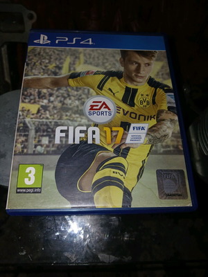 FIFA 17 PS4 like new