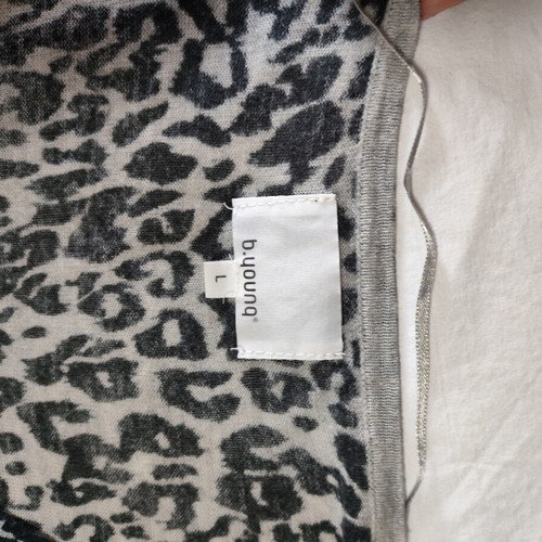 Cardigan large used, black and gray