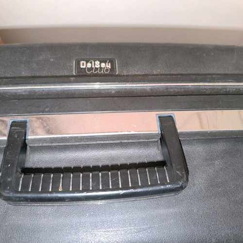 Delsey vintage travel suitcase used, very large 90s with 2 wheels