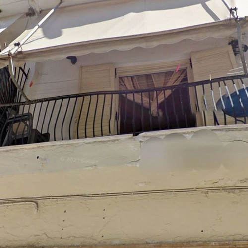 Apartment 51 m² with storage, balcony, and renovation potential in Piraeus