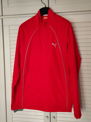 Puma jacket medium like new, red