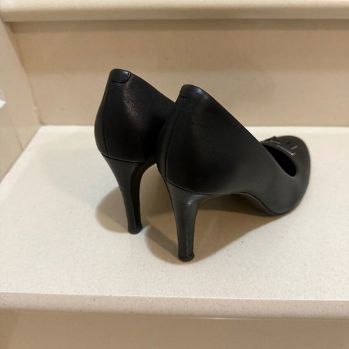 Tommy Hilfiger pumps like new, size 39, black