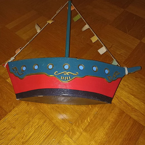 Handmade boat decoration used, paper and wood