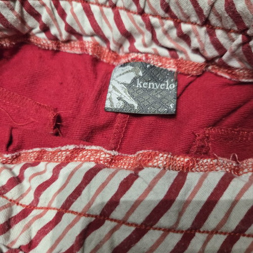 Kenvelo red shorts like new