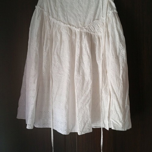 Women's white cotton skirt like new, broderie style