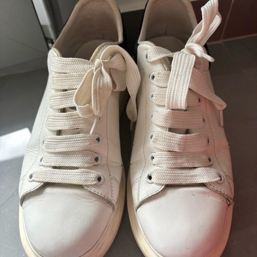Alexander McQueen sneakers λευκά δερμάτινα μέγεθος 39 μεταχειρισμένα