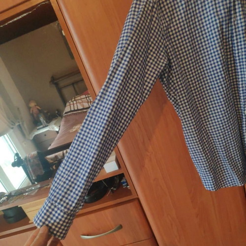 Men's shirt like new, size L, white and blue
