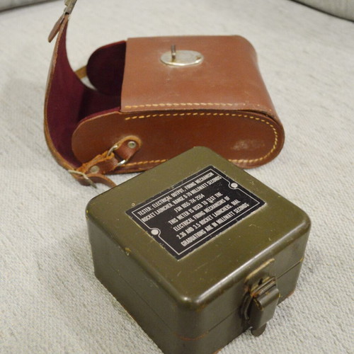 USA power meter WWII for M1 Bazooka like new with instructions and case