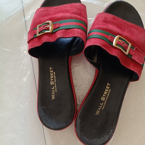 Wall Street Exclusive Collection Red Women's Sliders Like New, Size 39