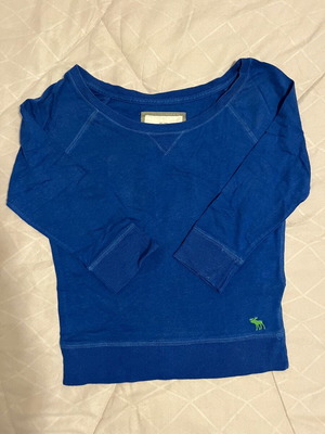 Μπλε φούτερ Abercrombie & Fitch cropped σαν καινούργιο