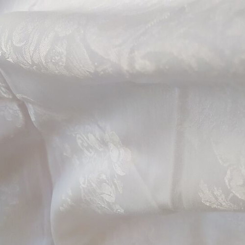 Vintage damask tablecloth set with 6 used napkins