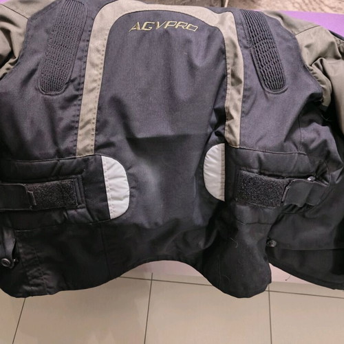 AGV Pro Explorer motorcycle jacket large, like new, Condura with back protection