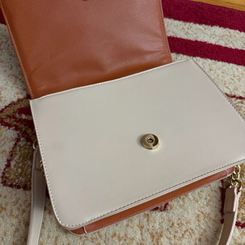 DOCA crossbody bag like new