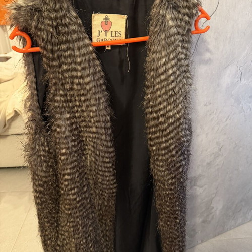 Fur vest long sleeveless used, size L 40 12, black and white