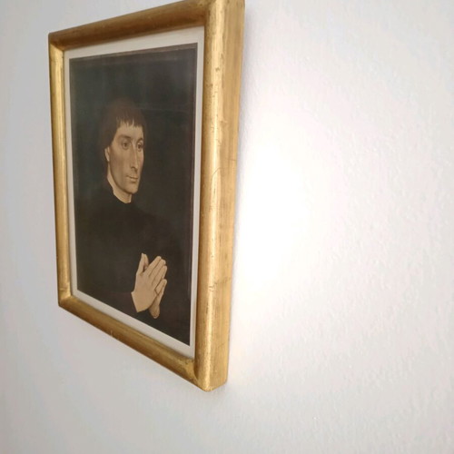 Framed painting Catholic monk praying with wooden frame and gold leaf like new