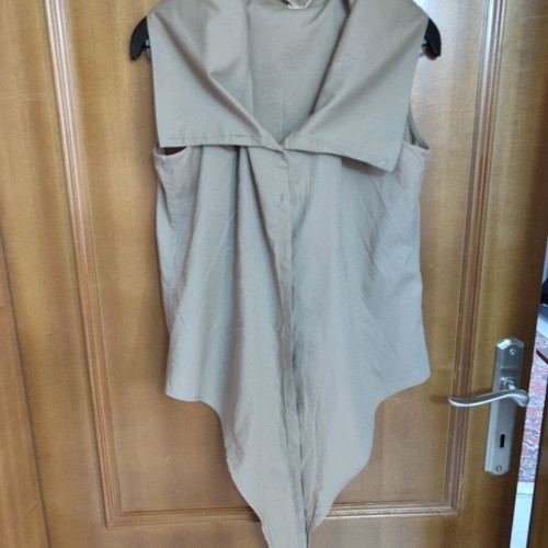 Sleeveless cotton shirt with tie like new, grey-beige