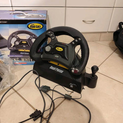 Mad Catz Dual Force Racing Wheel for PS2 like new with pedals