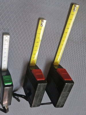 Measuring tapes new, set of 3 with stop button