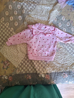 Pink baby sweatshirt with hearts and collar, Sinsay