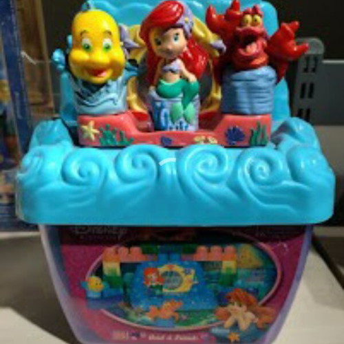 Disney bucket new with building blocks and characters