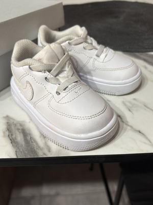 Nike Force 1 βρεφικά παπούτσια σαν καινούργιο, νούμερο 21