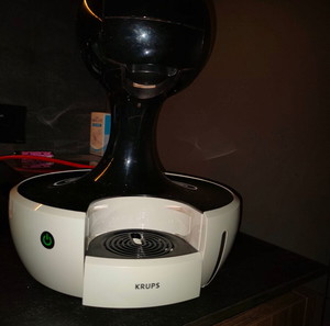 Μηχανή καφέ Dolce Gusto Drop αυτόματη.