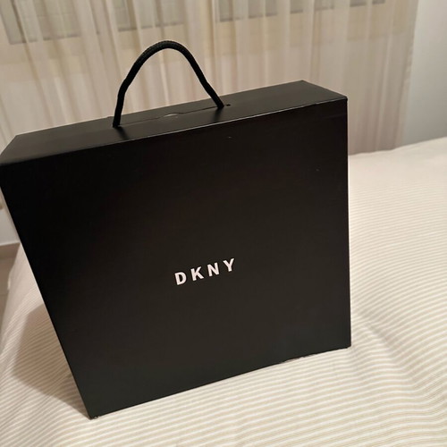 Boots DKNY size 35 black leather new, 10 cm heel