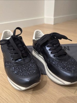 Hogan sneakers, deep blue, size 38.5