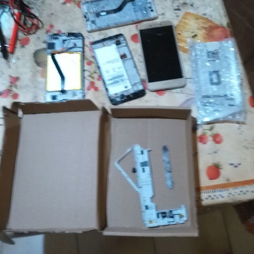 Various used Huawei mobile phone parts