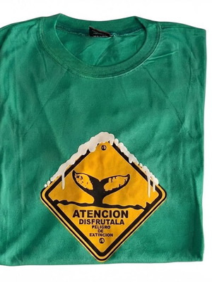 T-Shirt Atencion Disfrutala Peligro de Extincion new, size XXL, green