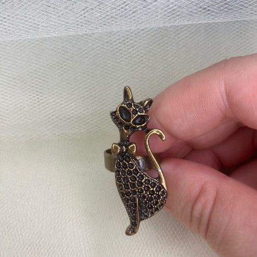 Steel ring one size, gold color, like new