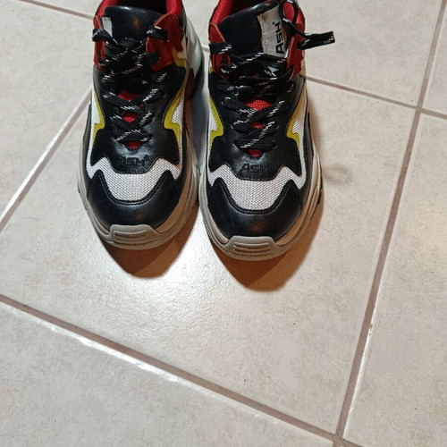 Ash leather sneakers like new, size 38, black and red