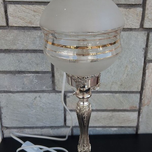 Vintage silver-plated table lamp like new, electric