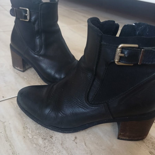 Women's leather ankle boots size 36 used, small heel, black